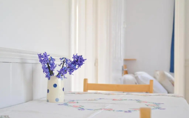 Lobster Pot, 66 Salterns Beach Bungalows, Seaview