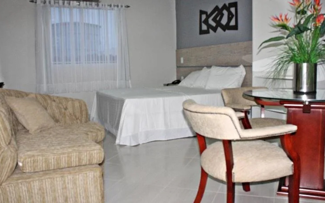 Lara's Hotel