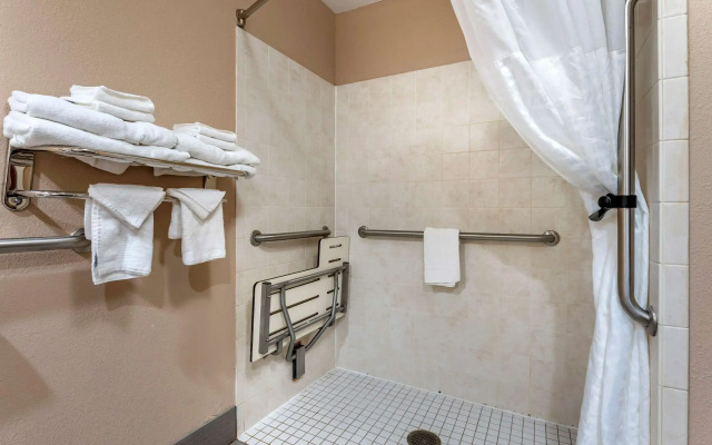 Comfort Inn & Suites Lawrenceburg