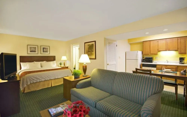 Residences at Daniel Webster