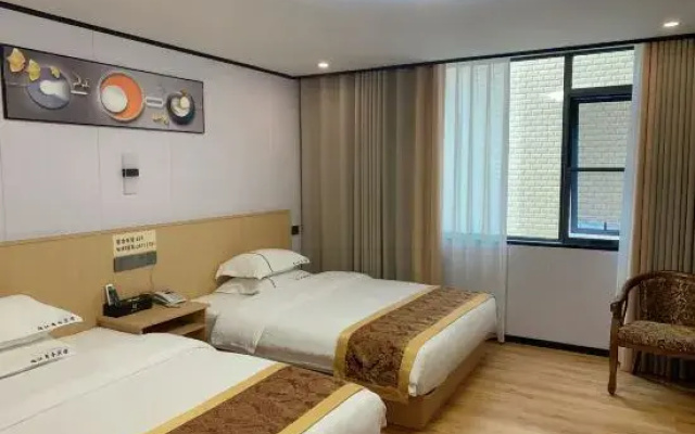 Linjiang Business Hotel (Chunyuan Road)