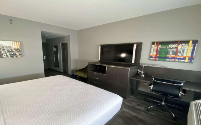 Best Western Plus City Line Hotel