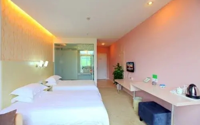 Yijia Business Hotel (Wuhan Optics Valley Plaza Yangjiawan Subway Station Branch)