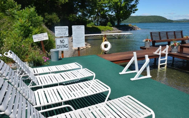 Lake View Motel