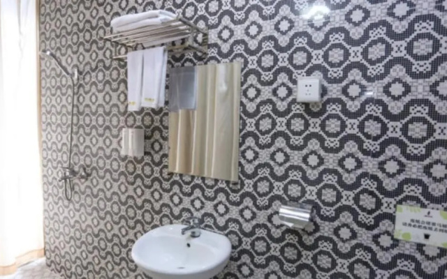 Guangzhou Baiyi Hotel Xingang Road