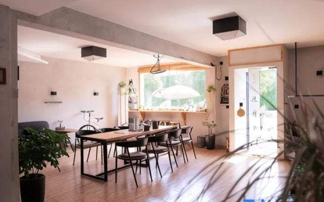 Jinyun Photography Theme Inn (Xiandu Scenic Area Branch)