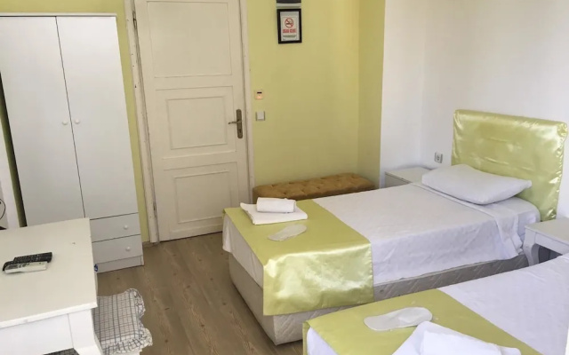Alacati Sakiz Ev Hotel