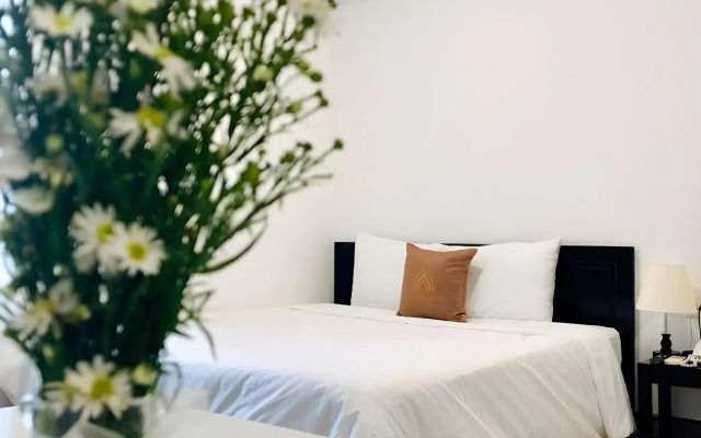 Phuong Dong Hotel & Apartment