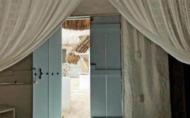 Playa Mambo Eco Cabanas
