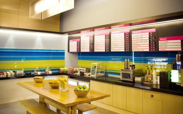 Aloft Dallas Downtown 0