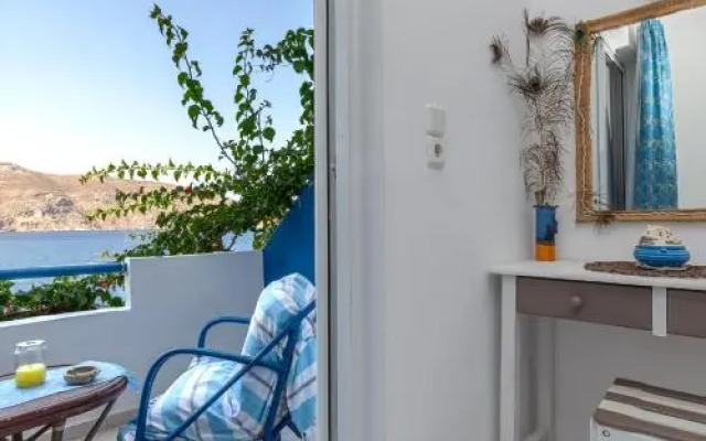 Marina Rooms