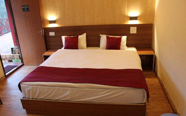 Beyond Stay Kastura Kanatal