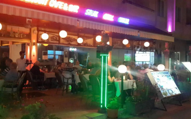 Grand Horizon Apartment Hotel