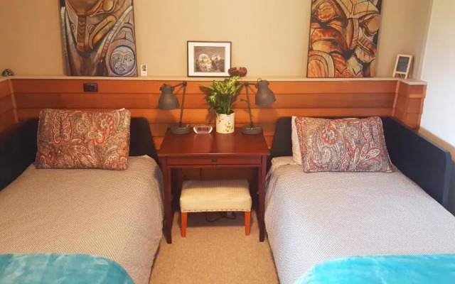 Secret Beach B&B Suites