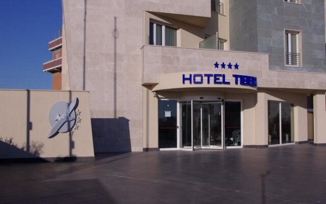 Hotel Tiber вид на фасад