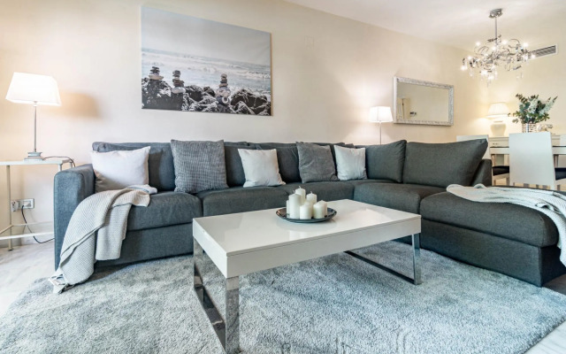 Casa Adelfas II by Roomservices