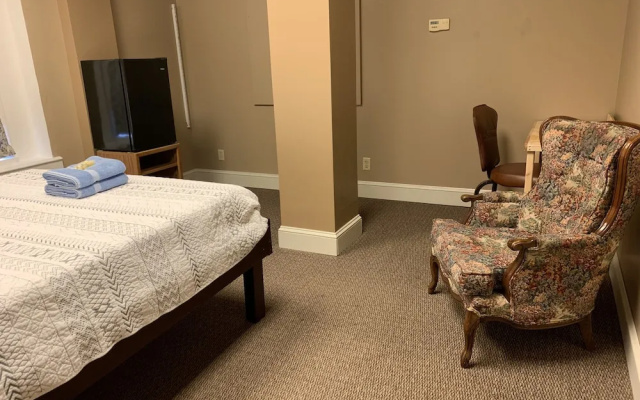 Nashwauk Lodging - Hostel