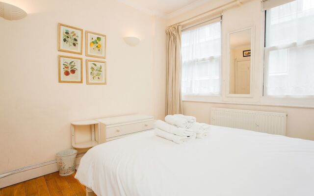 Отель Charming Central London Flat Великобритания, Лондон - отзывы, цены и фото номеров - забронировать отель Charming Central London Flat онлайн комната для гостей