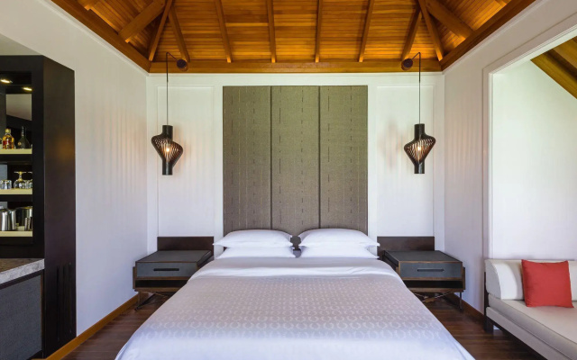Sheraton Maldives Full Moon Resort & Spa