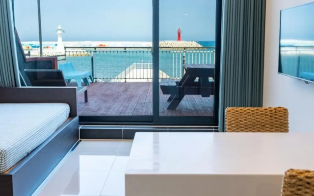 Gangneung Art Class Poolvilla & Spa