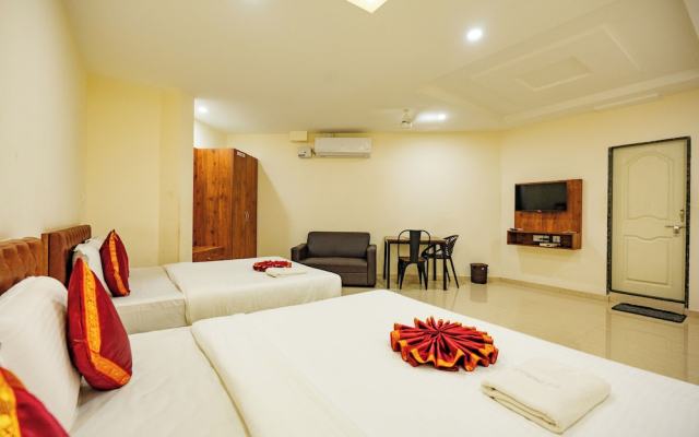 Hotel Rajdhani Inn & Suites
