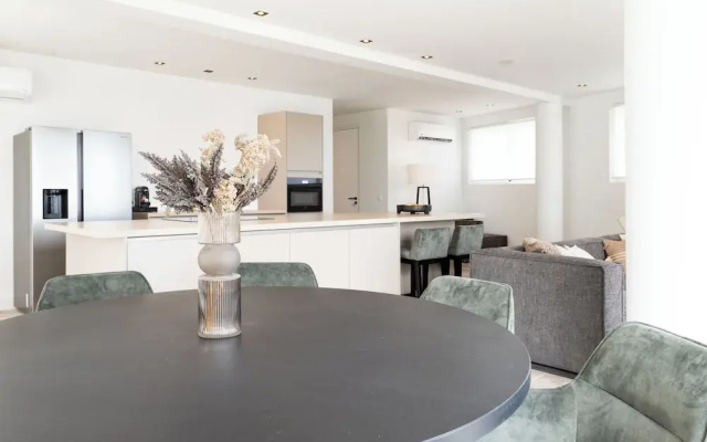 Mambo Beach Holiday Apartments