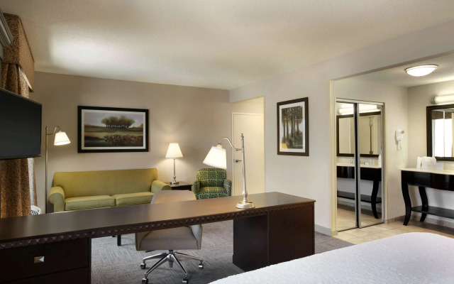 Hampton Inn & Suites Mahwah