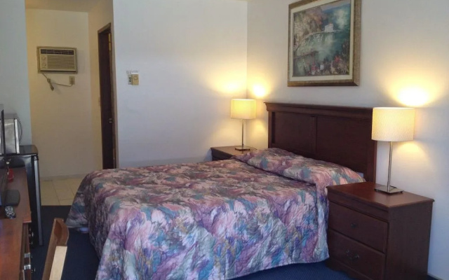 Red Roof Motor Inn