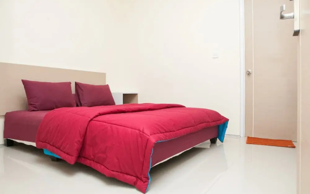 RedDoorz near Maranatha University 3