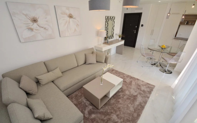 Studios Dimitris IV Apartments