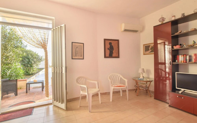 Beautiful Home in Pachino With 3 Bedrooms and Wifi