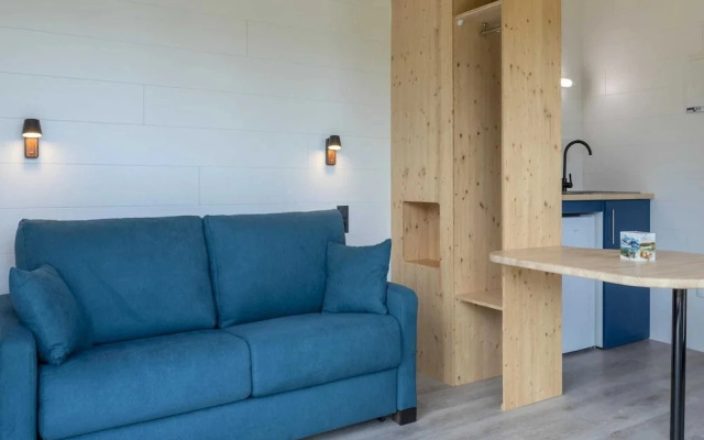 Cabin Near Meyrignac Lake