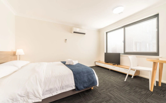 Batavia Apartments