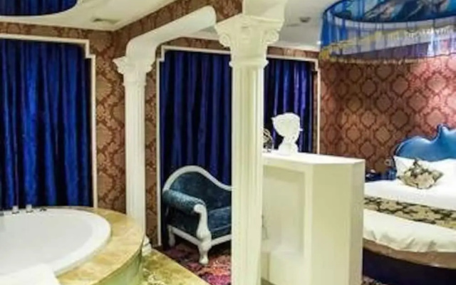 Houhai Theme Hotel
