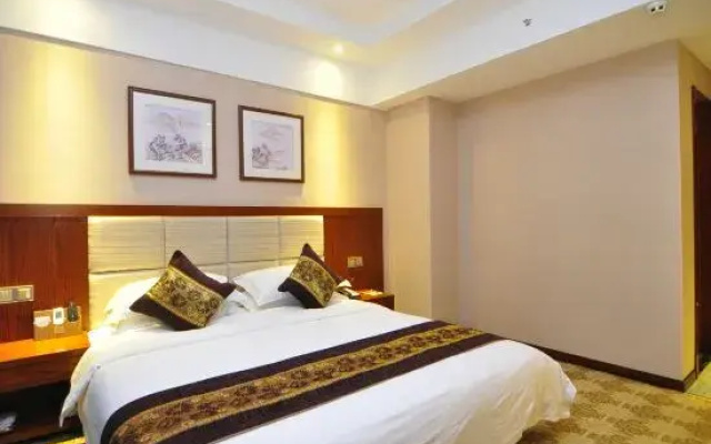 Puzhao Hot Spring Hotel