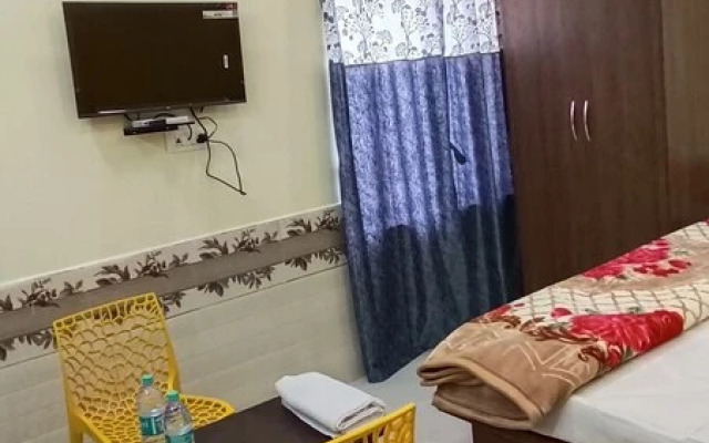 Hotel Abhi Palace