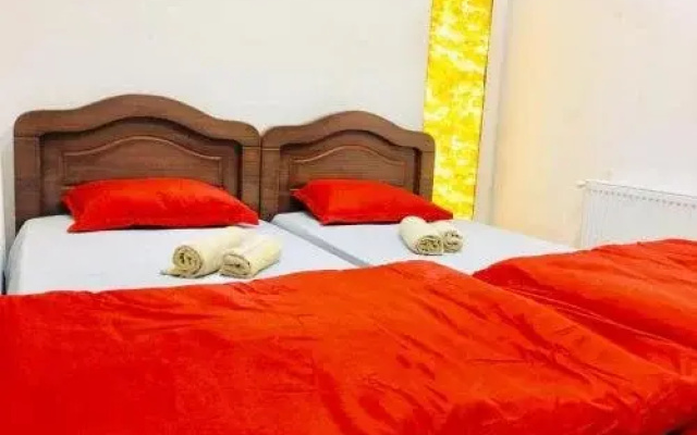 Hotel Holiday