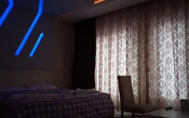 Blue Tower Suit Hotel