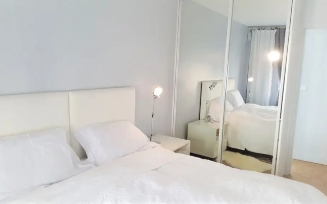 55 m2 with balcony in the 6th arrondiss.