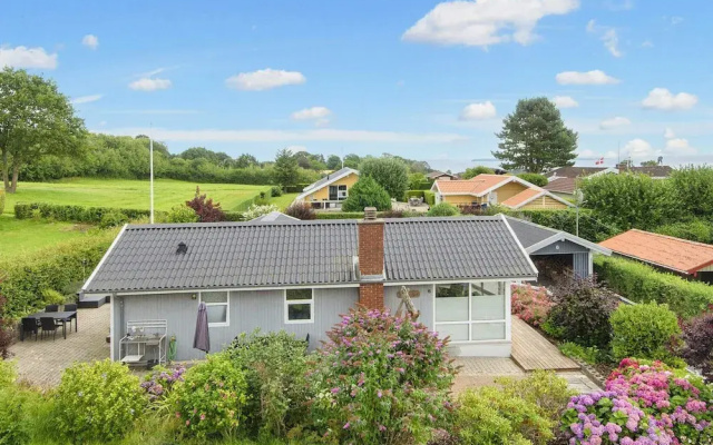 6 Person Holiday Home in Hejls