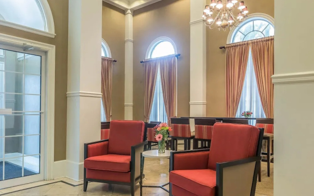 Comfort Inn Plainwell