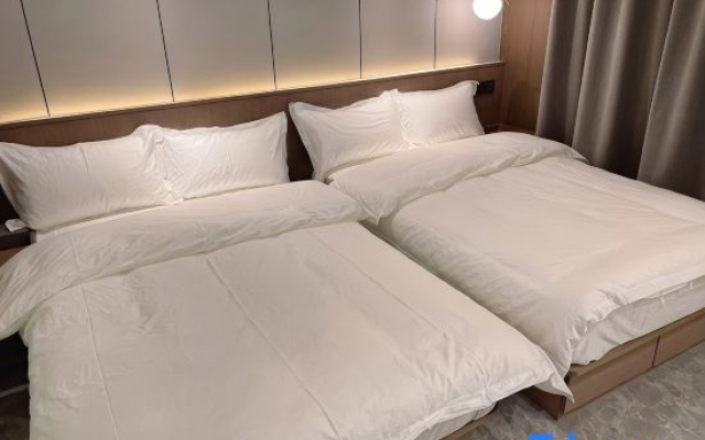 Mia Hotel