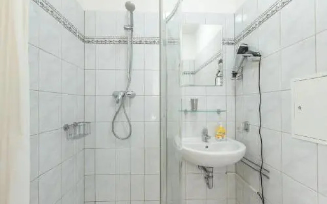 Schönes 2-Zimmer-Apartment in Kollwitzplatz-Nähe