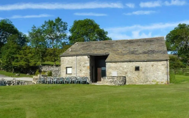 Skirfare Barn
