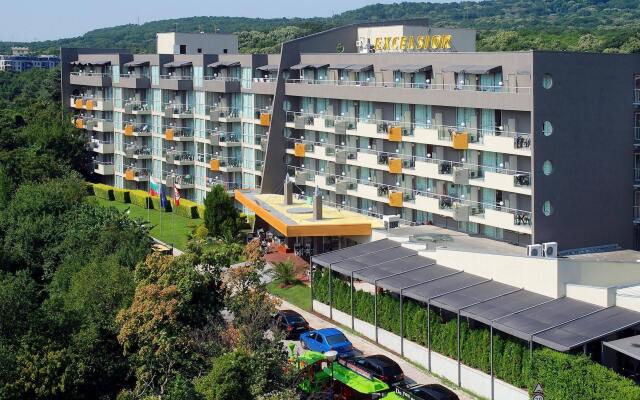 Hotel Excelsior - Все включено вид на фасад