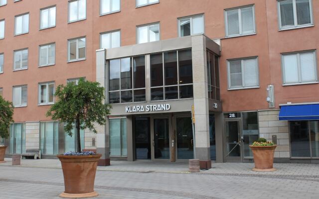 Отель Klara Strand Företagsbostäder Швеция, Стокгольм - отзывы, цены и фото номеров - забронировать отель Klara Strand Företagsbostäder онлайн вид на фасад