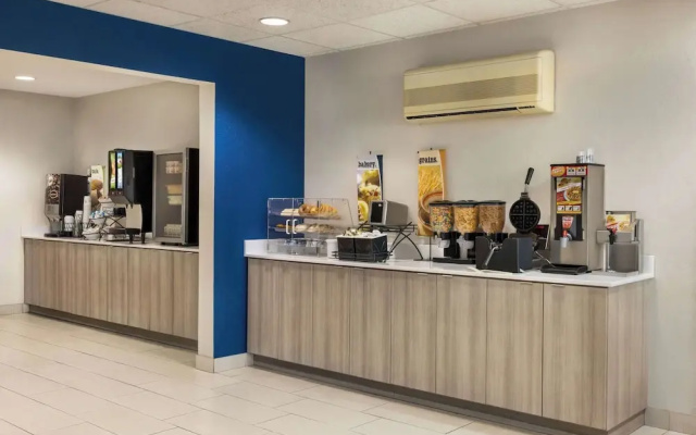 Microtel Inn & Suites New Ulm