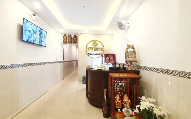 RedDoorz Near Xo Viet Nghe Tinh Street