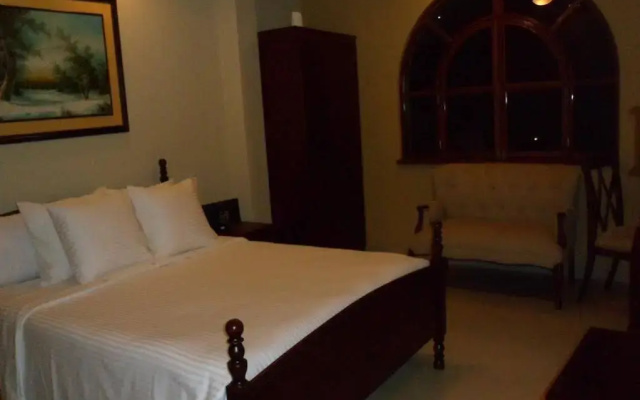 Hotel Maria Isabel
