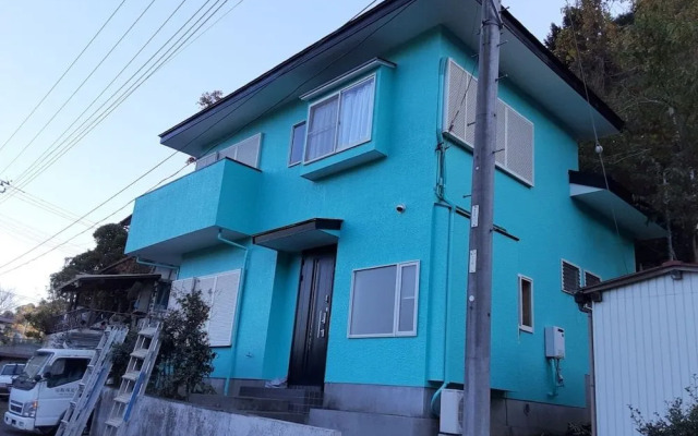 Villent Izu Usami